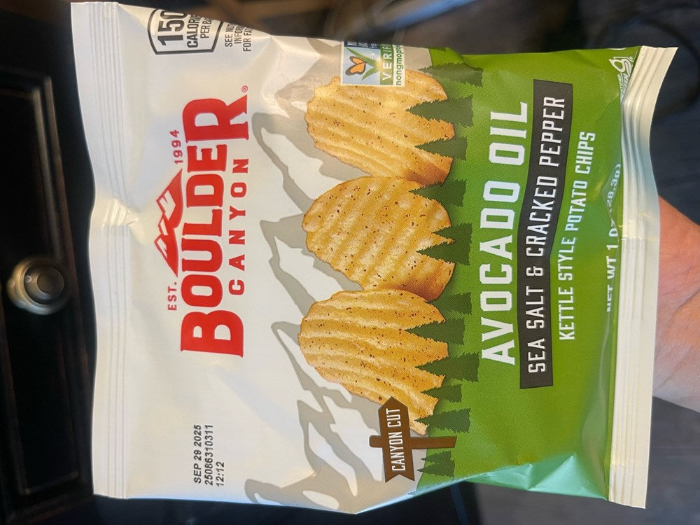 Boulder Avocado Oil Sea Salt & Cracked Pepper Chips 1oz/28.3g (Best by 15 Sep 2025)
