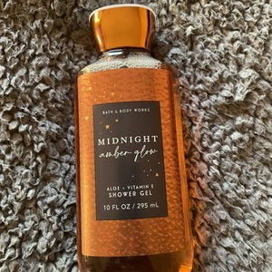 B&BW Shower Gel Midnight Amber Glow 10floz/295ml by Bath & Body Works